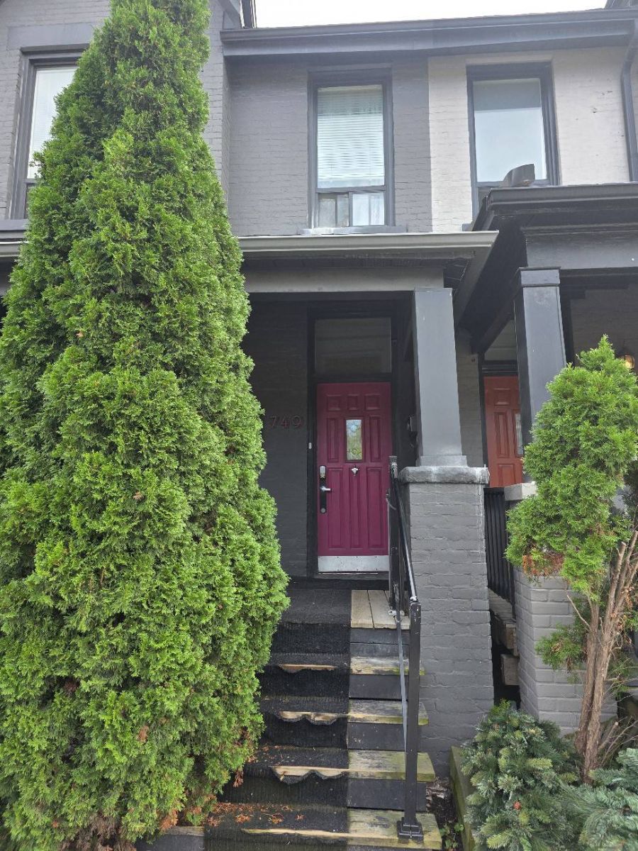 Front of 749 Gerrard Street East
