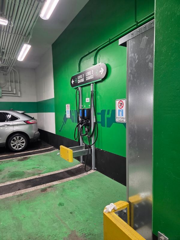 Flo Charging Station